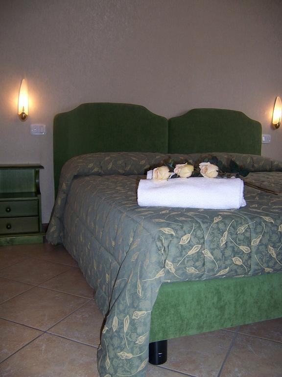 Hotel Pineta Castione della Presolana Værelse billede